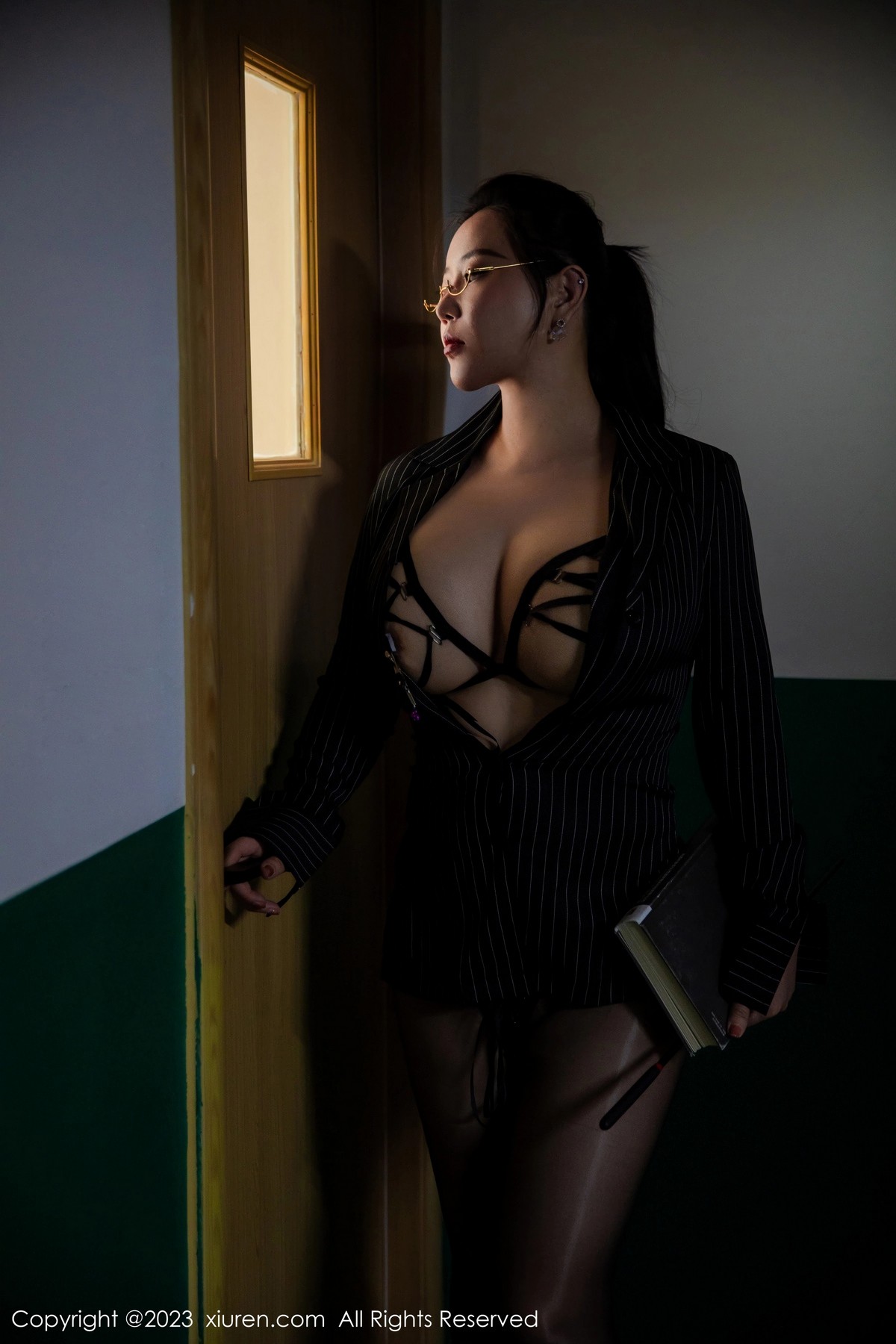 [XiuRen]高清写真图 2023.05.30 No.6823 王婉悠Queen 丰腴美臀