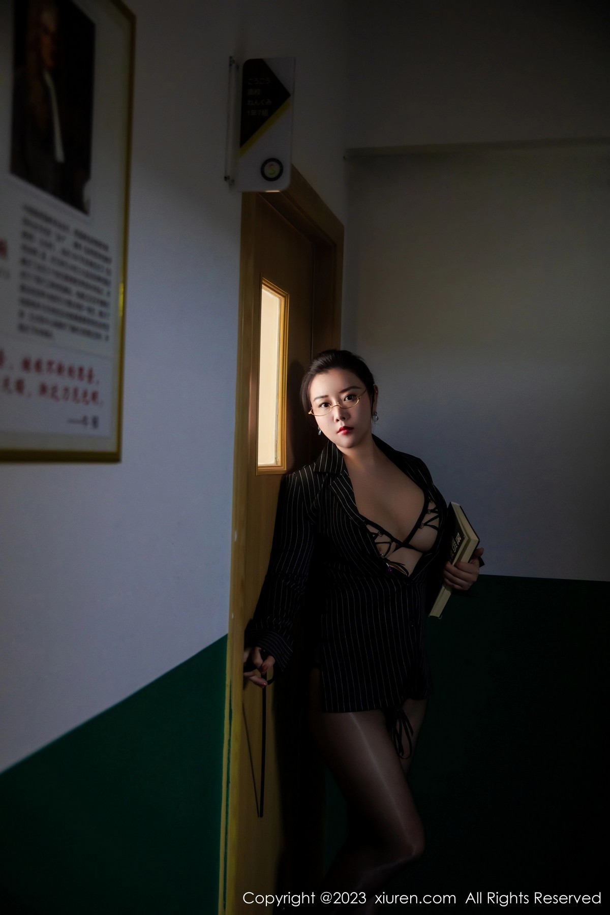 [XiuRen]高清写真图 2023.05.30 No.6823 王婉悠Queen 丰腴美臀