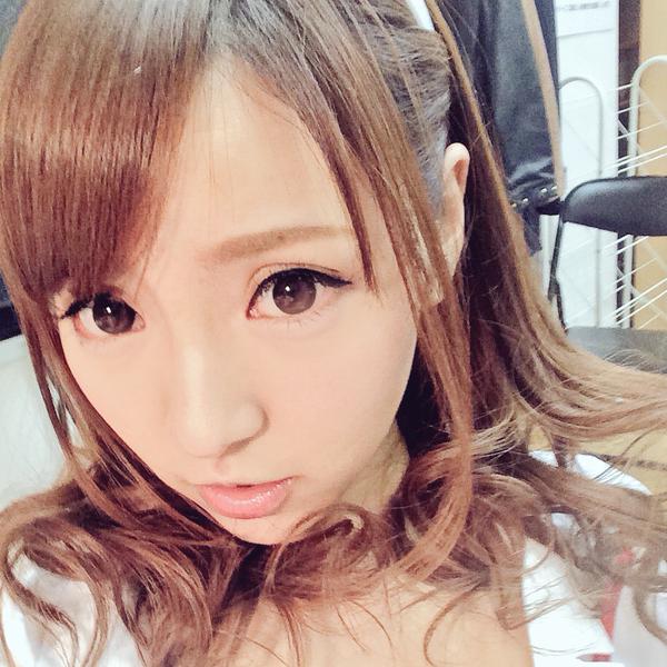 辉月杏梨(輝月あんり) Twitter自拍照分享
