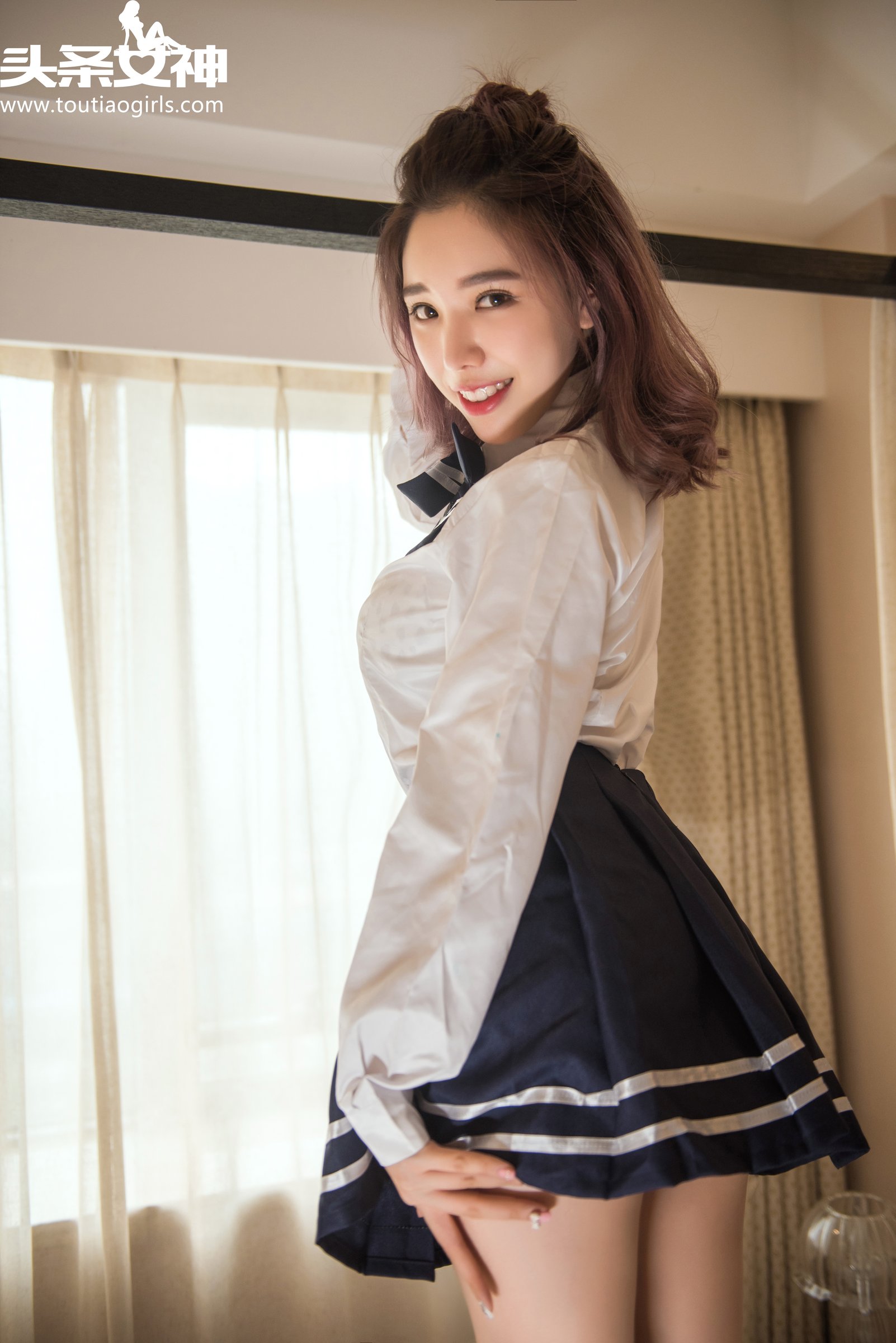 筱妮 [TouTiao头条女神]高清写真图2016-10-29 草莓牛奶