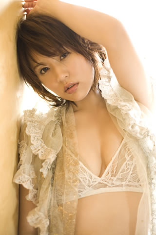 平田弥里