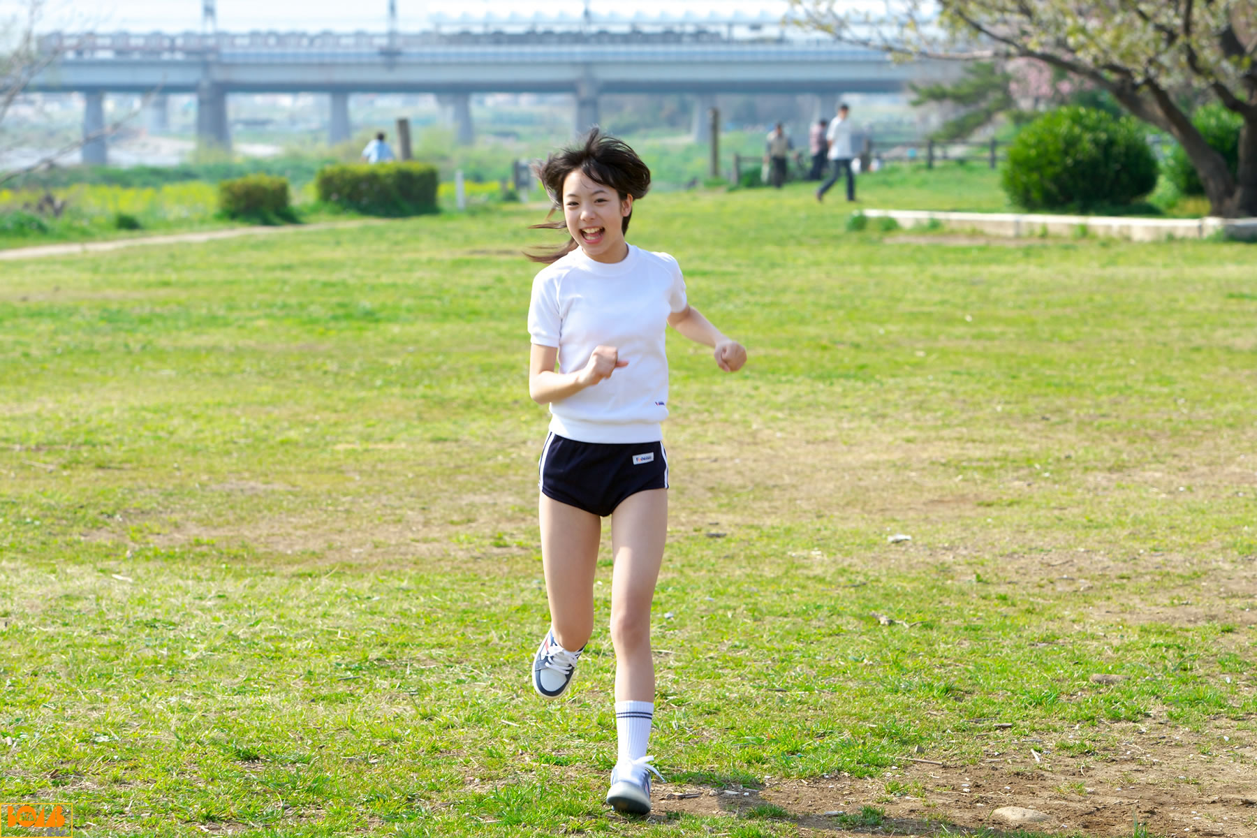 山下菜々子 [Bomb.tv]高清写真图2008.10