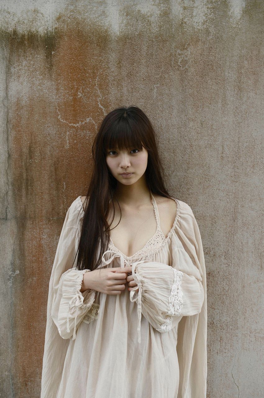 新川优爱- [WPB-net]高清写真图 NO.157「美しすぎる彼女に一目惚れ」