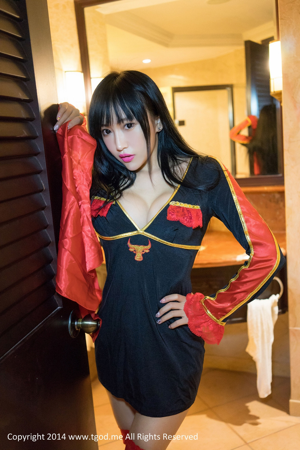 杨上萱-[TGod推女神]高清写真图和服下的诱惑 蕾丝上的透视
