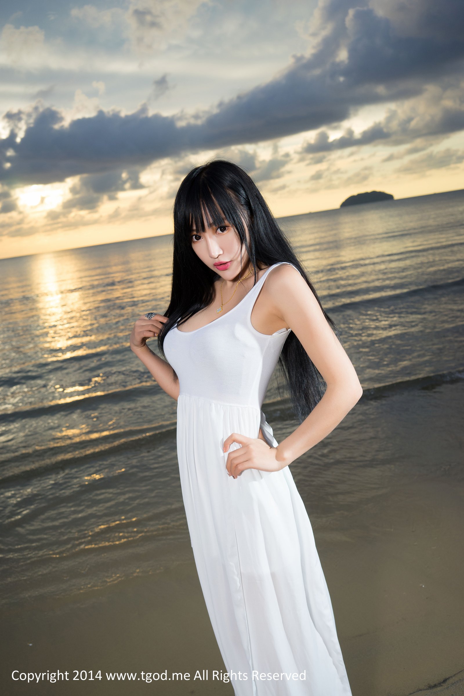 杨上萱 [TGOD推女神]高清写真图快乐的美丽 第三弹~