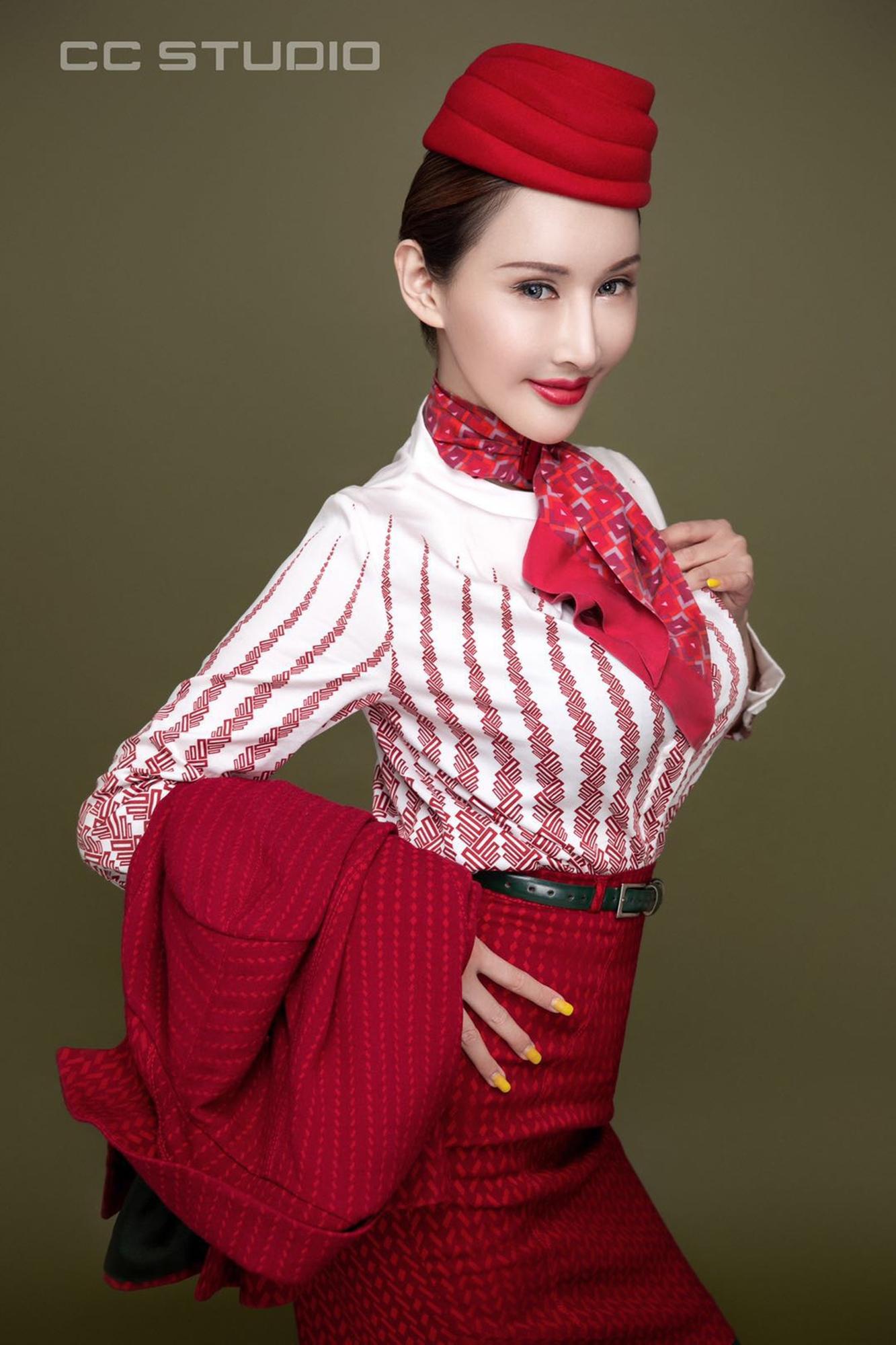 [TouTiao头条女神]高清写真图 2019.05.12 曼苏拉娜 小时候的梦想是做一名空姐