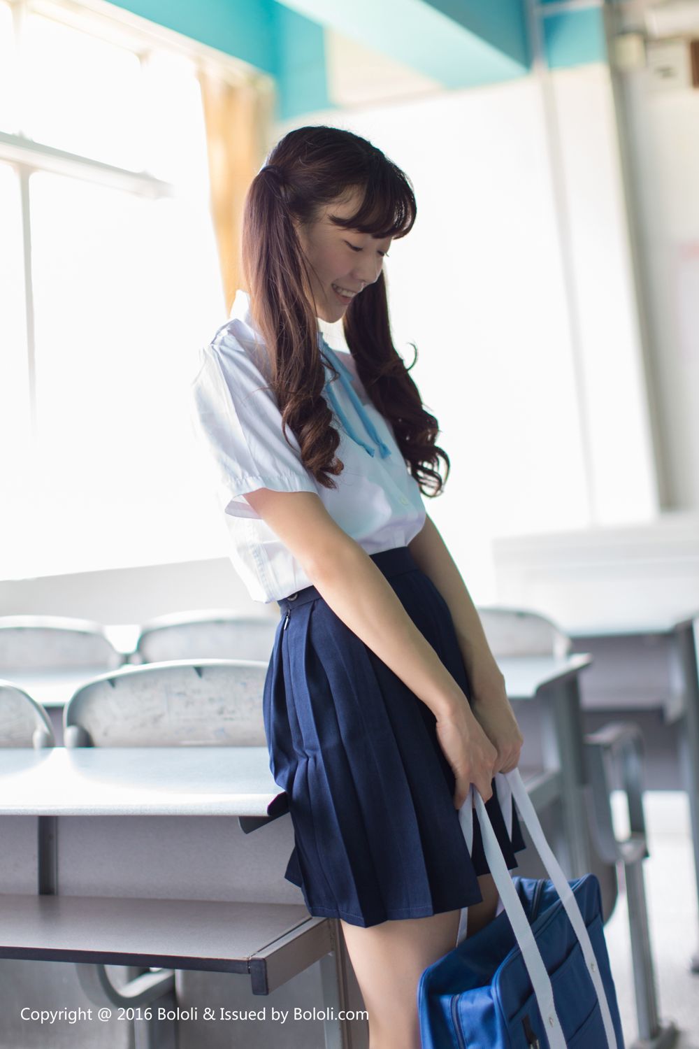 Suki- [BoLoli波萝社新刊]高清写真图 BOL.092 清纯少女戏水