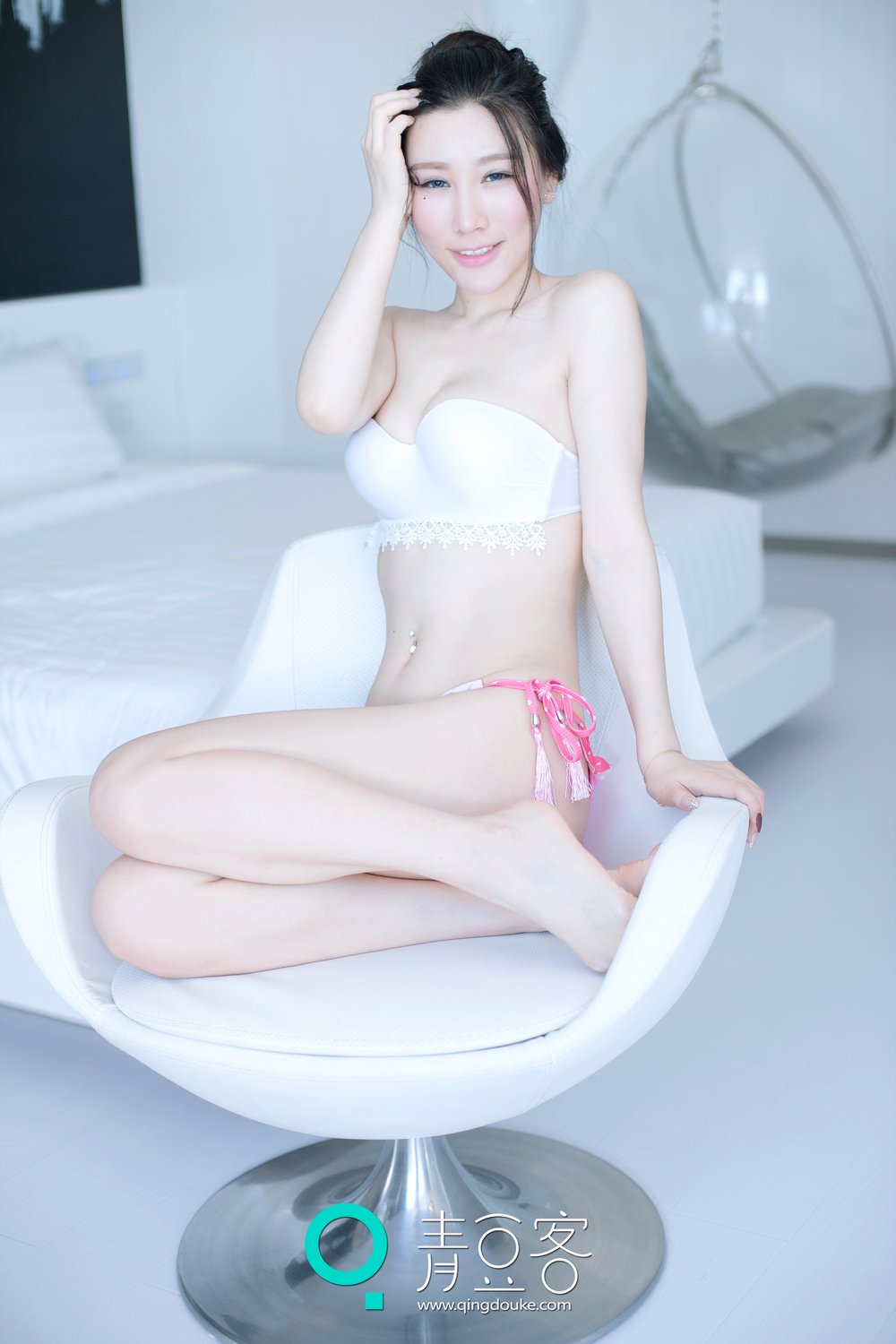美昕Yumi [青豆客QingDouKe]高清写真图2016-12-30 家居性感写真图