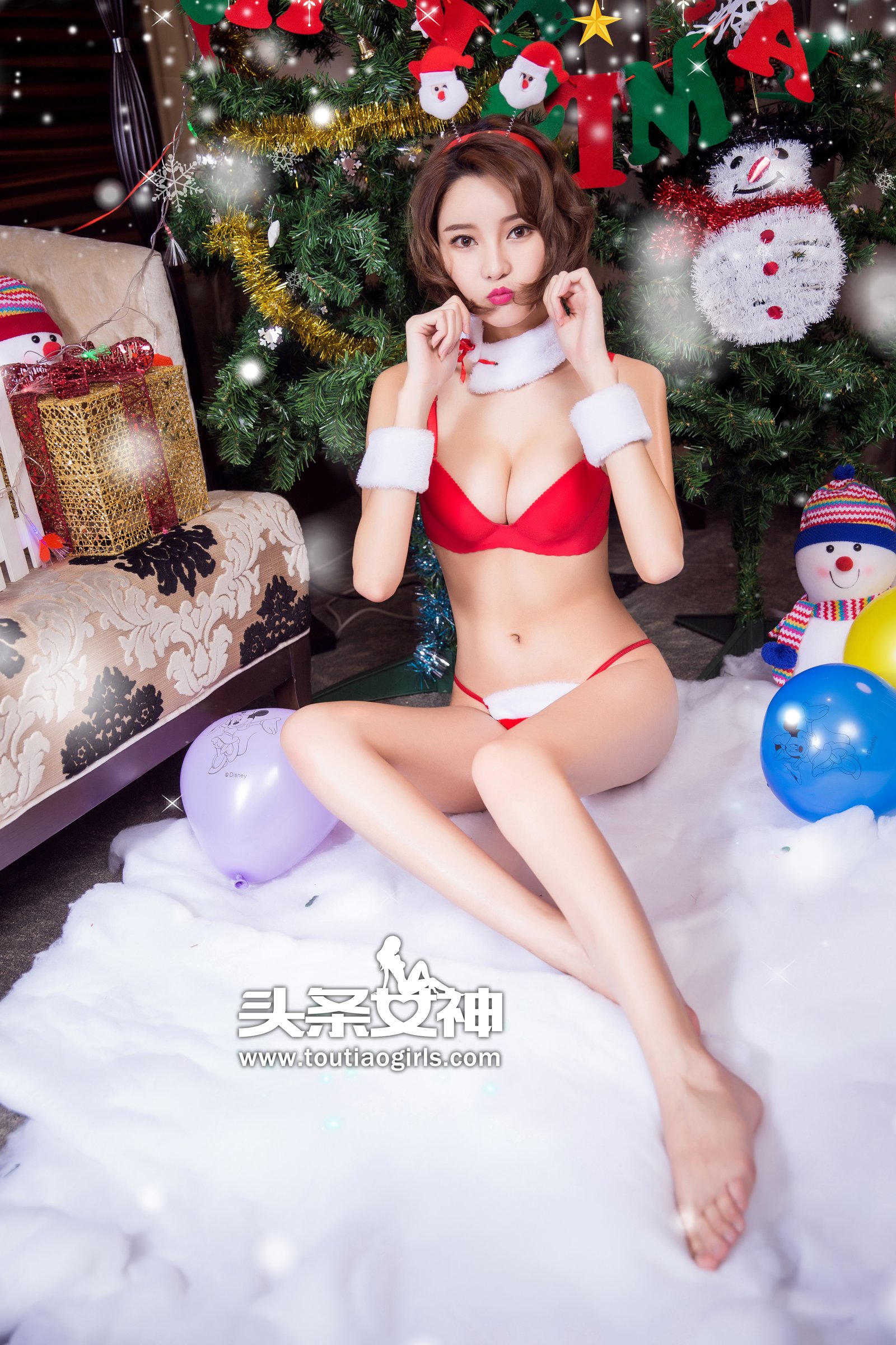 文雪 [TouTiao头条女神]高清写真图2016-12-24 圣诞性感大片