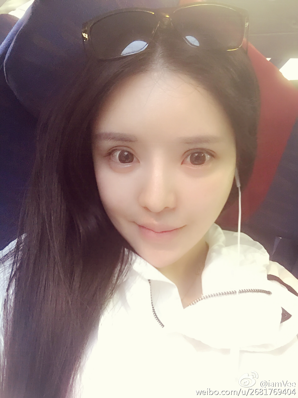 霓梓心iamVee 白嫩养眼的乖巧妹子