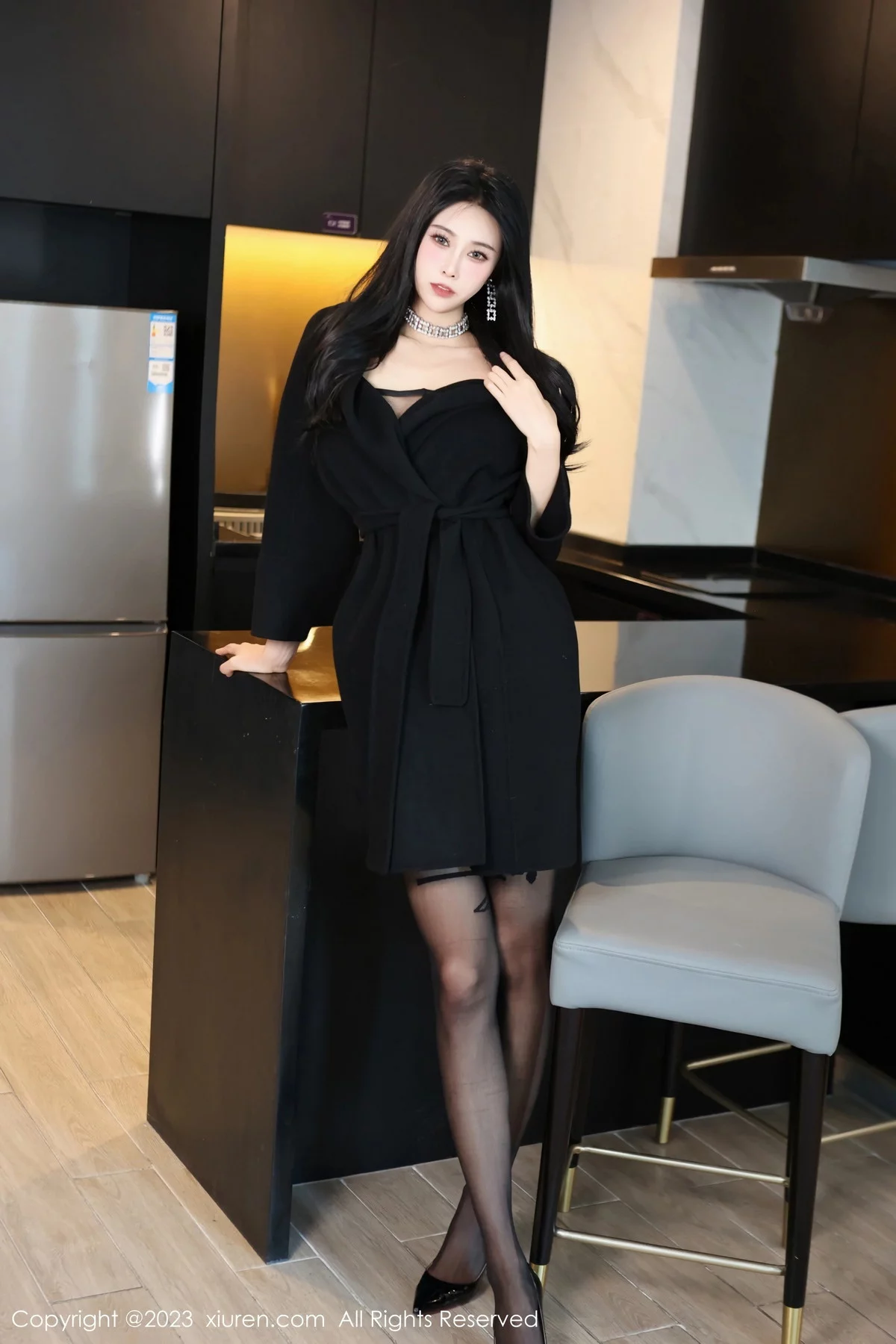 [XiuRen]高清写真图 2023.12.12 No.7797 草莓mm 黑丝美腿