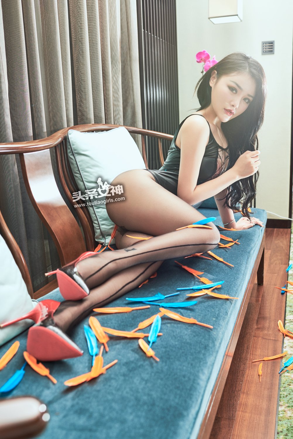 陈宇曦- [TouTiao头条女神]高清写真图 2017-02-14 纯爱情人