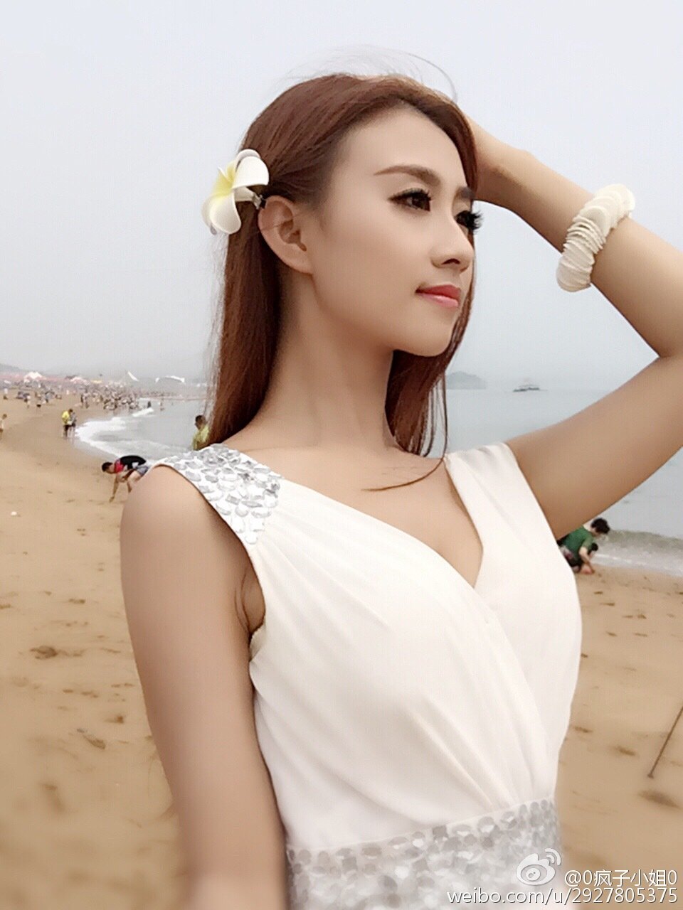 0疯子小姐0 微博养眼私房照诱惑写真图