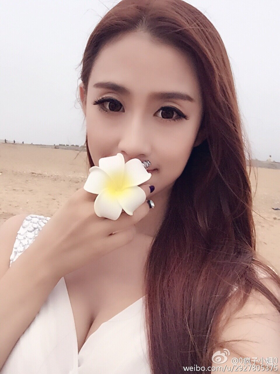 0疯子小姐0 微博养眼私房照诱惑写真图