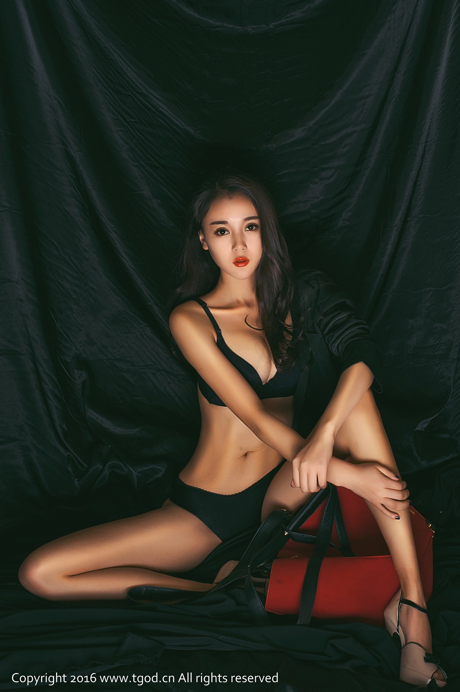 赵小米Kitty [TGOD推女神]高清写真图怦然心动 ~
