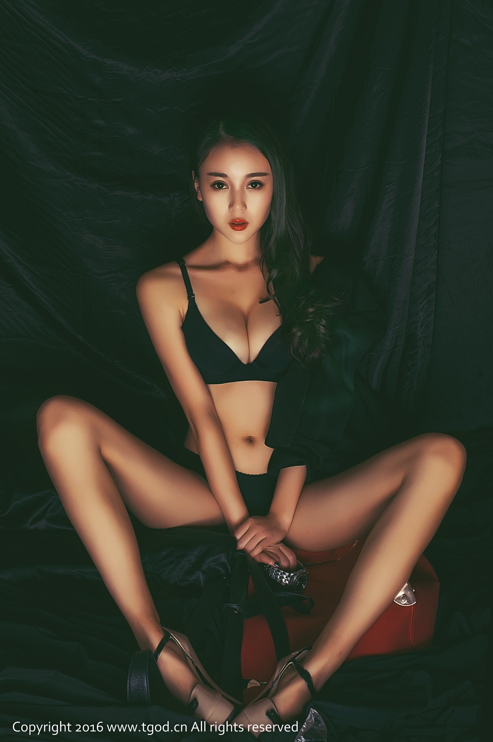 赵小米Kitty [TGOD推女神]高清写真图怦然心动 ~