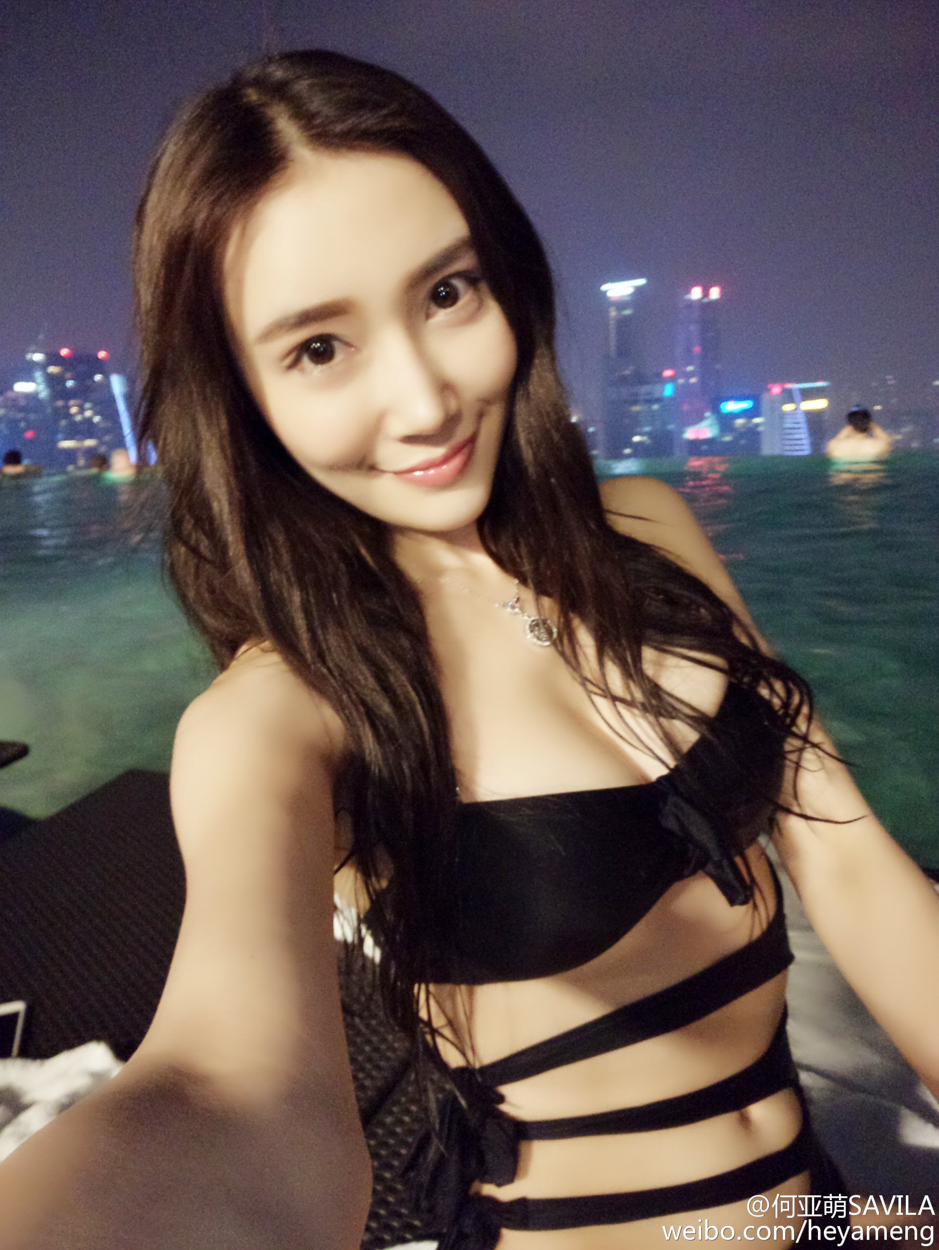 何亚萌SAVILA 优雅气质私房写真图