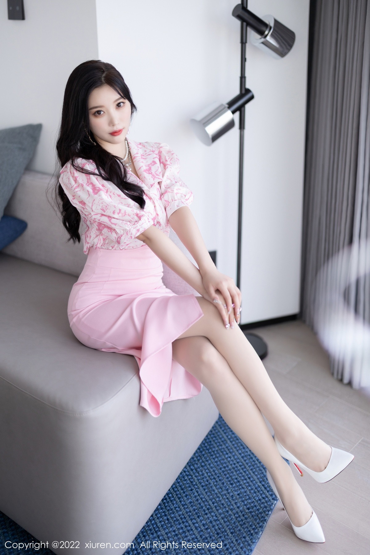 [XiuRen]高清写真图 2022.11.29 No.5927 杨晨晨Yome 美臀丝袜