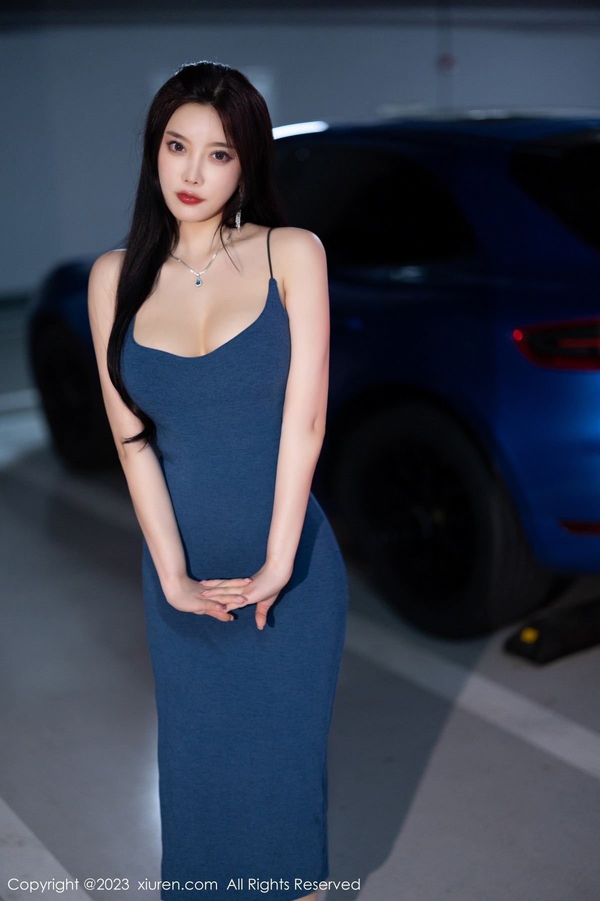 [XiuRen]高清写真图 2023.05.16 No.6747 杨晨晨Yome 长裙美臀