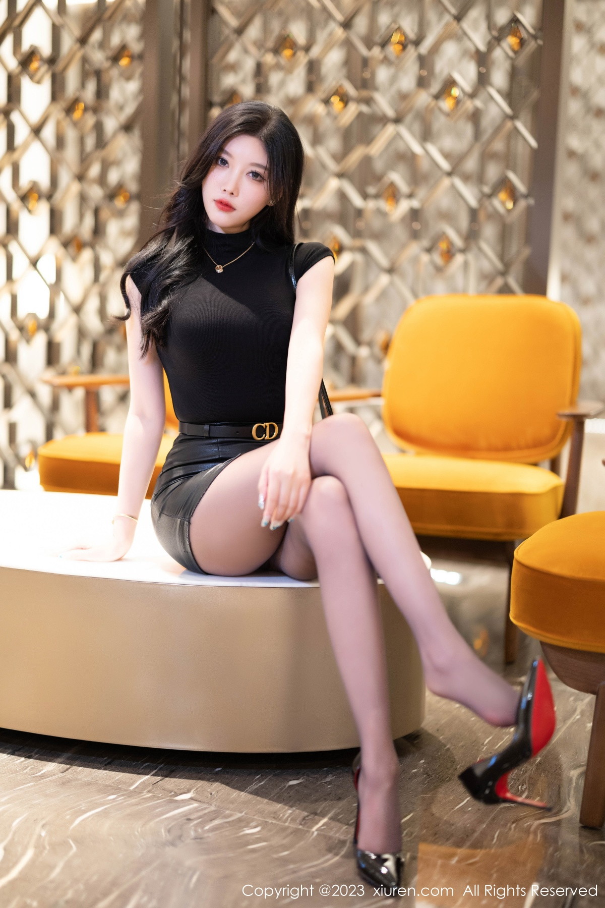 [XiuRen]高清写真图 2023.11.07 No.7627 杨晨晨Yome 丝袜美腿