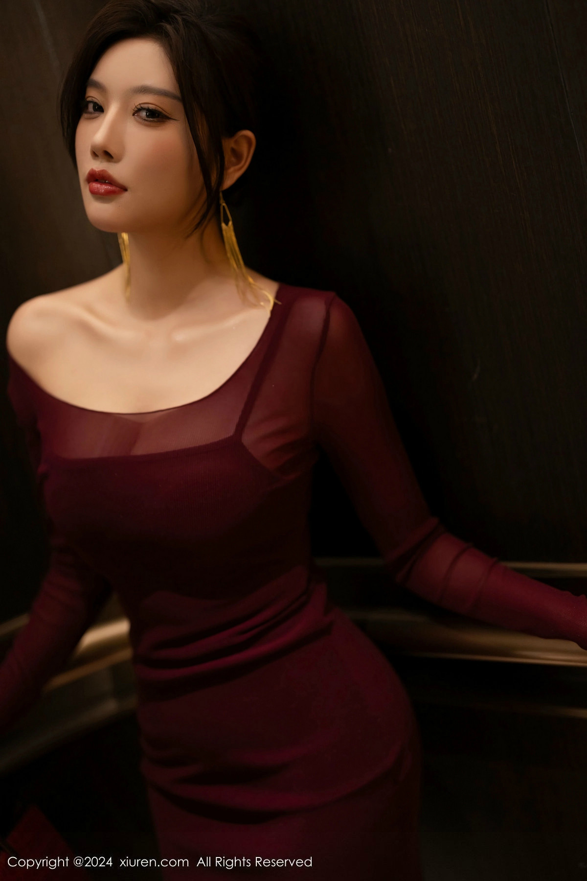 [XiuRen]高清写真图 2024.10.25 No.9348 杨晨晨Yome 丝袜美腿