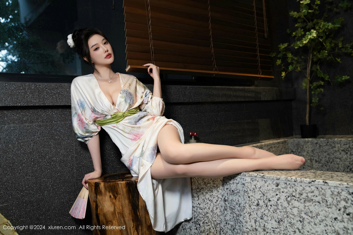 [XiuRen]高清写真图 2024.11.19 No.9470 杨晨晨Yome 丝袜美腿