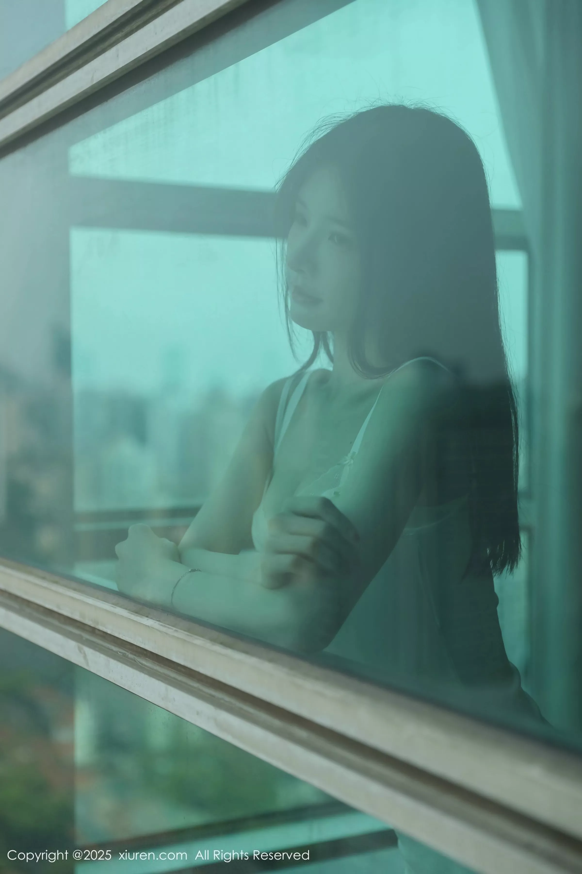 [XiuRen]高清写真图 2025.04.30 No.10226 布丁wow 肉色丝袜