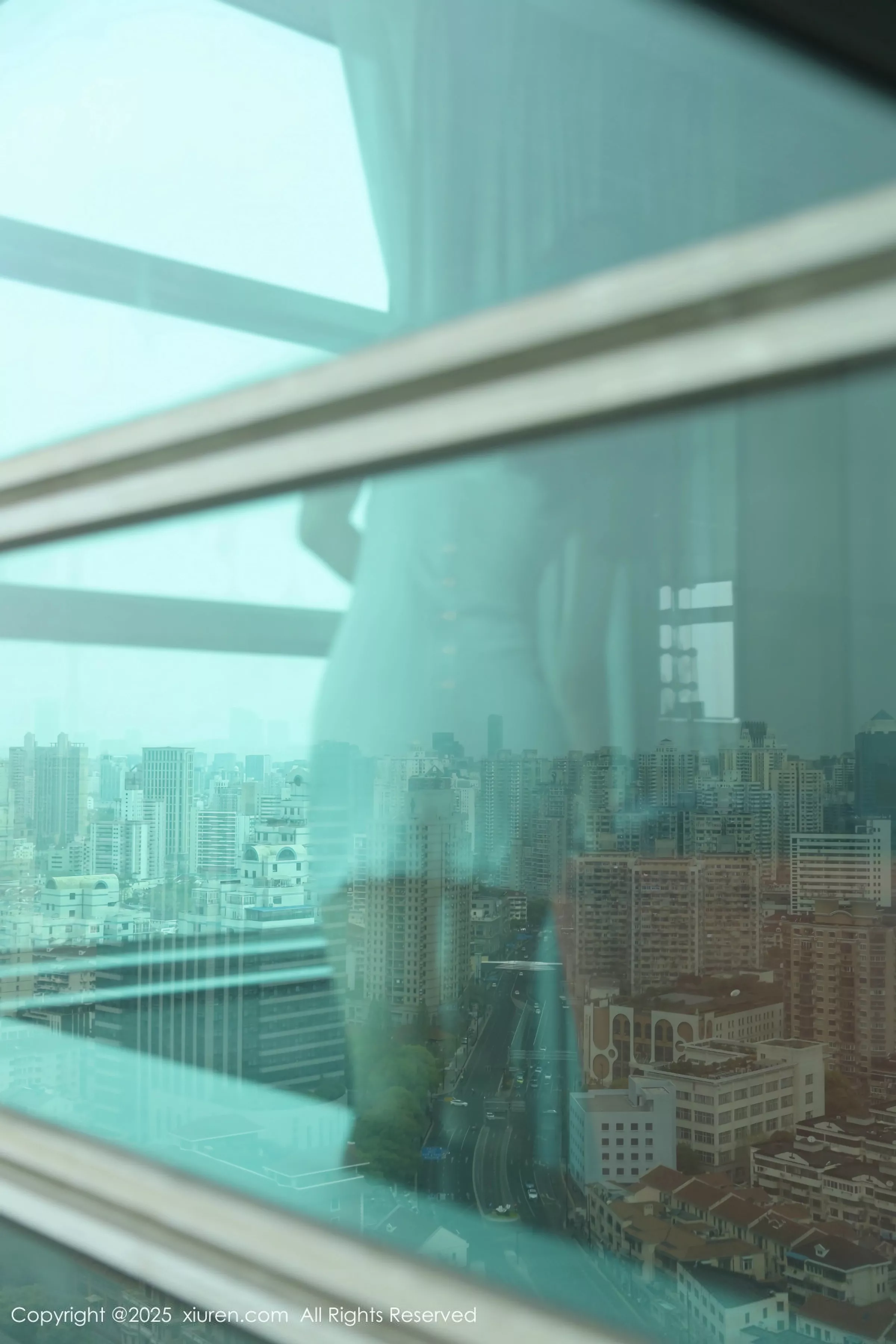 [XiuRen]高清写真图 2025.04.30 No.10226 布丁wow 肉色丝袜