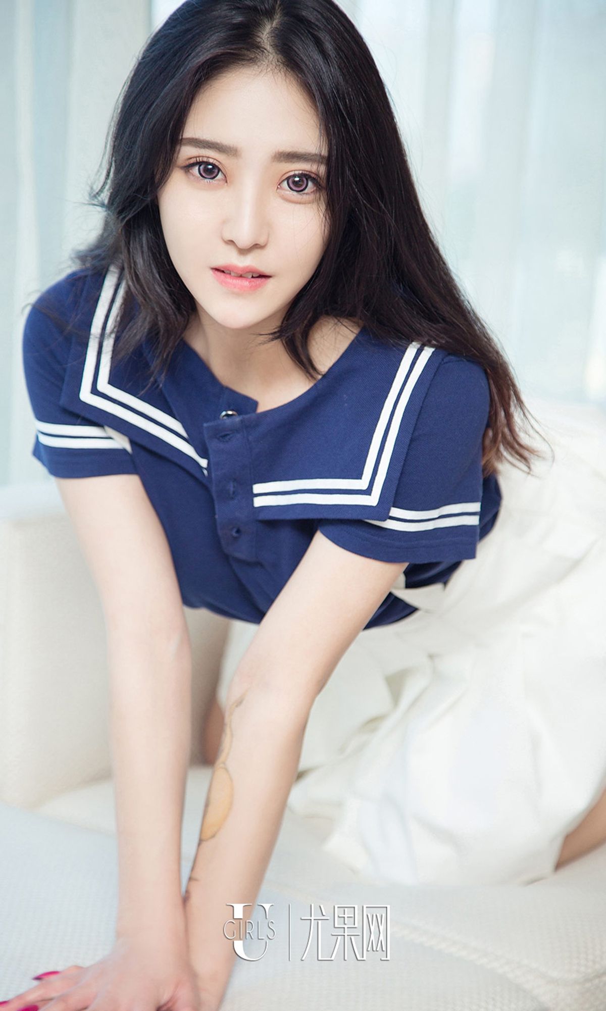 美人杨洋如沐海风 水手服与比基尼