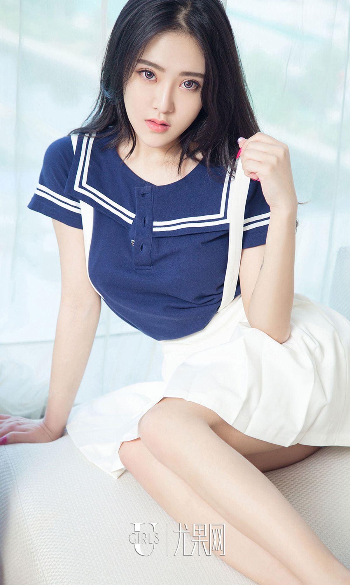 美人杨洋如沐海风 水手服与比基尼