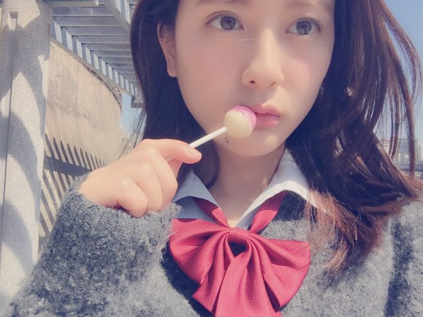 生田佳那 美人的士司机俏皮私房照诱惑写真图
