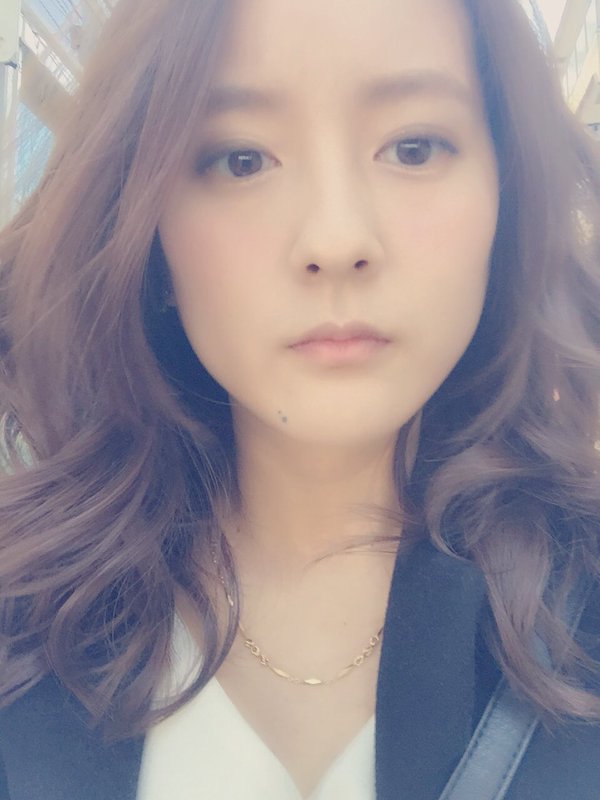 生田佳那 美人的士司机俏皮私房照诱惑写真图