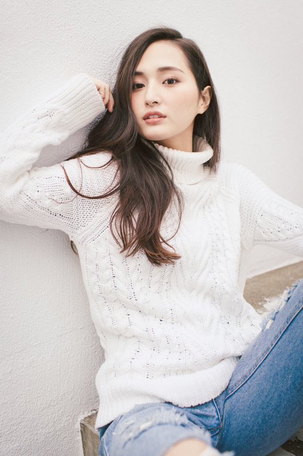 山贺琴子 2016年日本最美女大学生私房照诱惑写真图