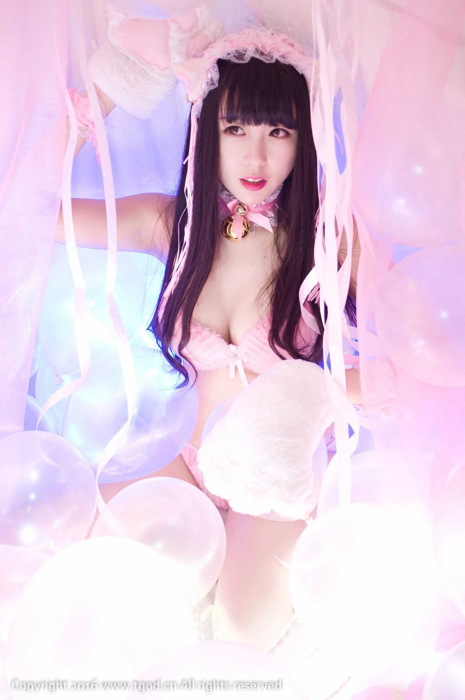 伊伊EvaBarbie [TGOD推女神]高清写真图童颜巨乳的儿童节 ~