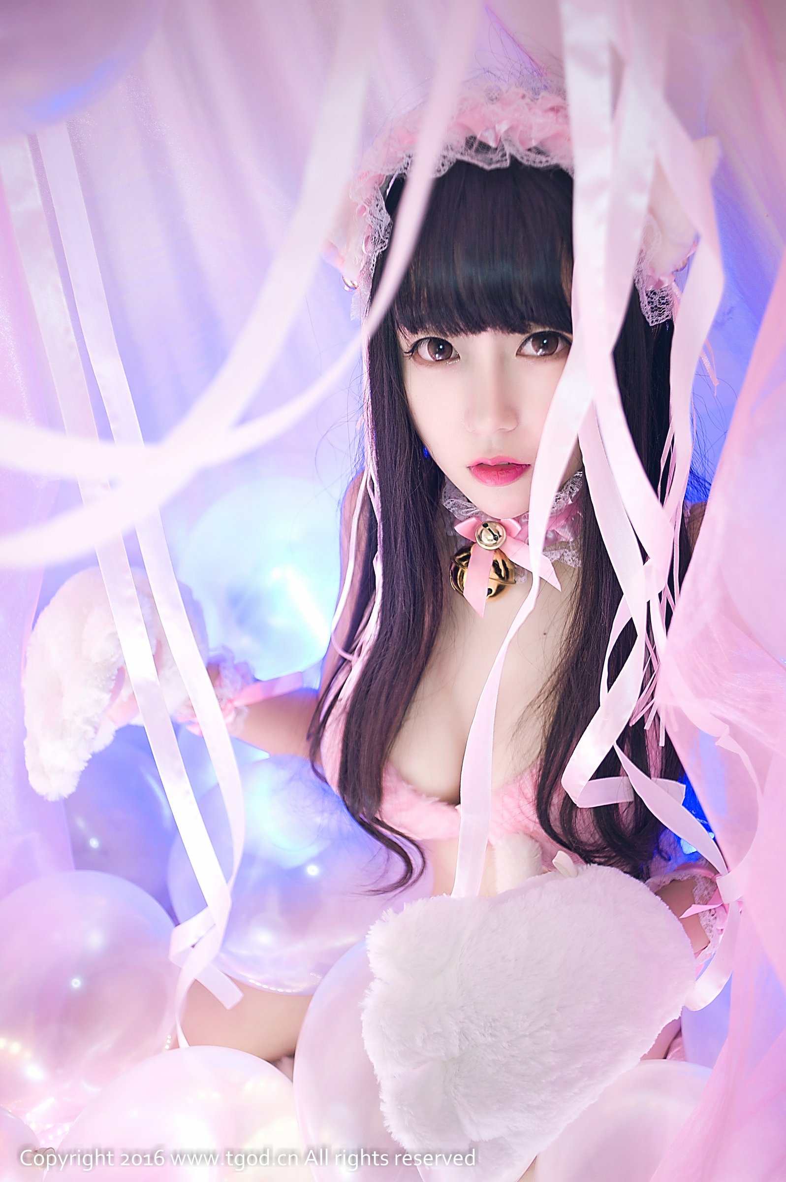 伊伊EvaBarbie [TGOD推女神]高清写真图童颜巨乳的儿童节 ~