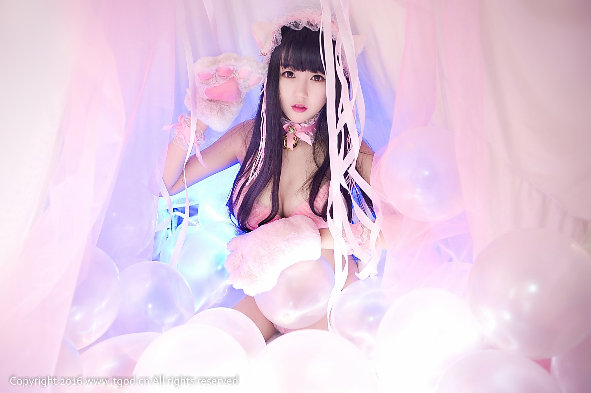 伊伊EvaBarbie [TGOD推女神]高清写真图童颜巨乳的儿童节 ~