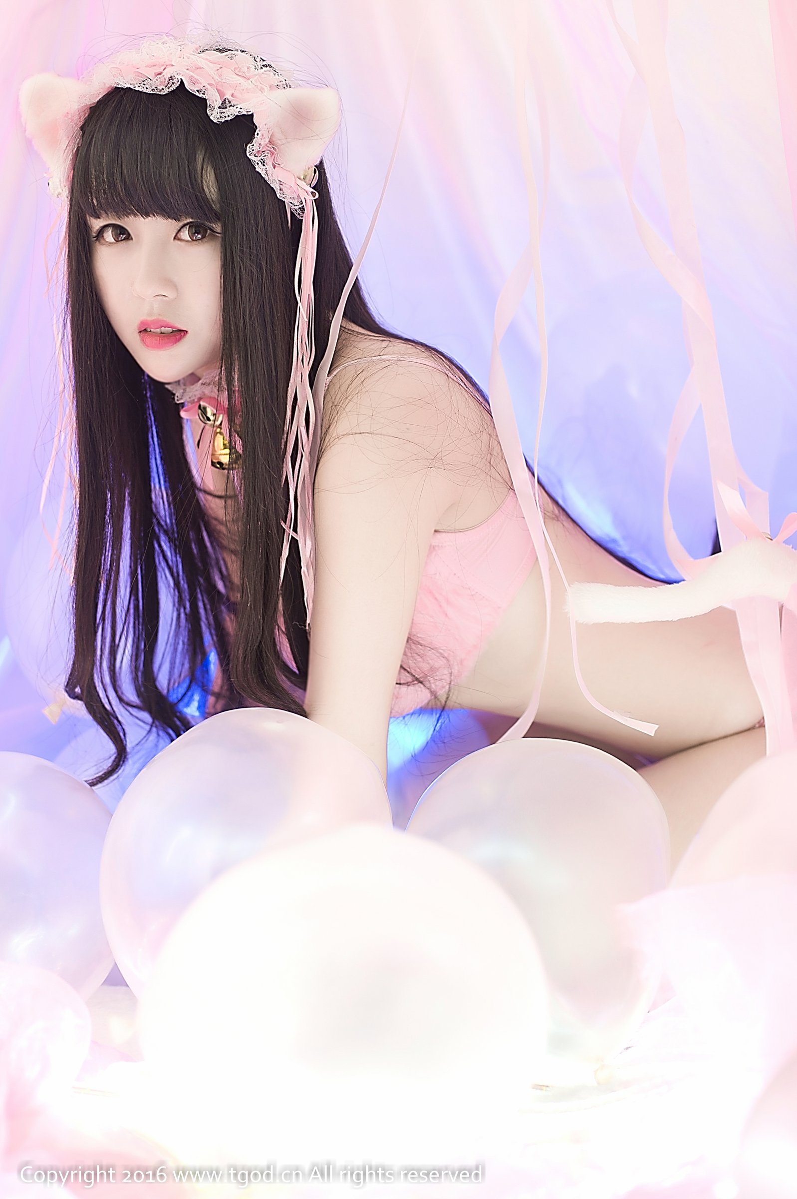 伊伊EvaBarbie [TGOD推女神]高清写真图童颜巨乳的儿童节 ~
