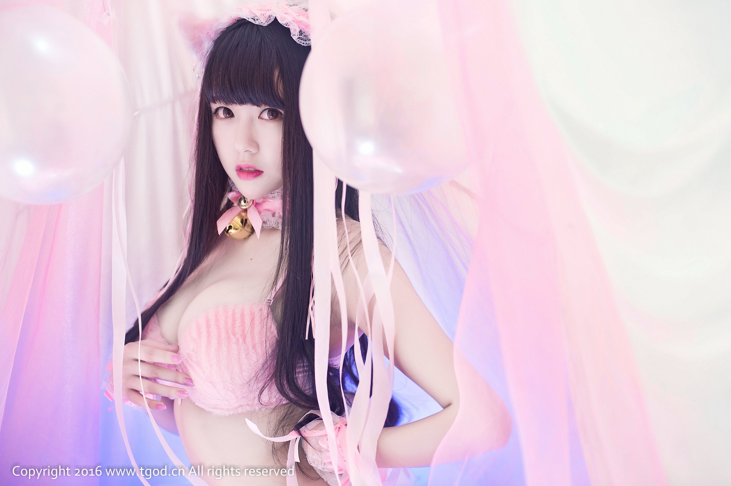 伊伊EvaBarbie [TGOD推女神]高清写真图童颜巨乳的儿童节 ~