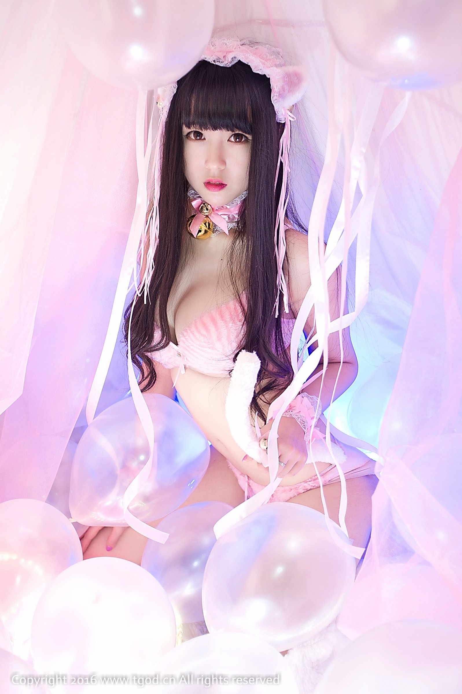 伊伊EvaBarbie [TGOD推女神]高清写真图童颜巨乳的儿童节 ~