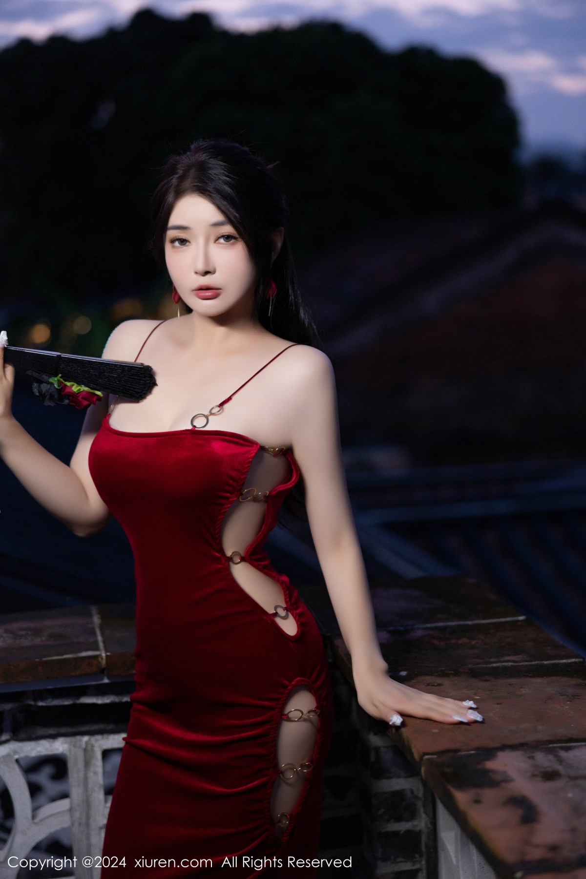 [XiuRen]高清写真图 2024.10.22 No.9327 凯竹Quinn 长裙美腿