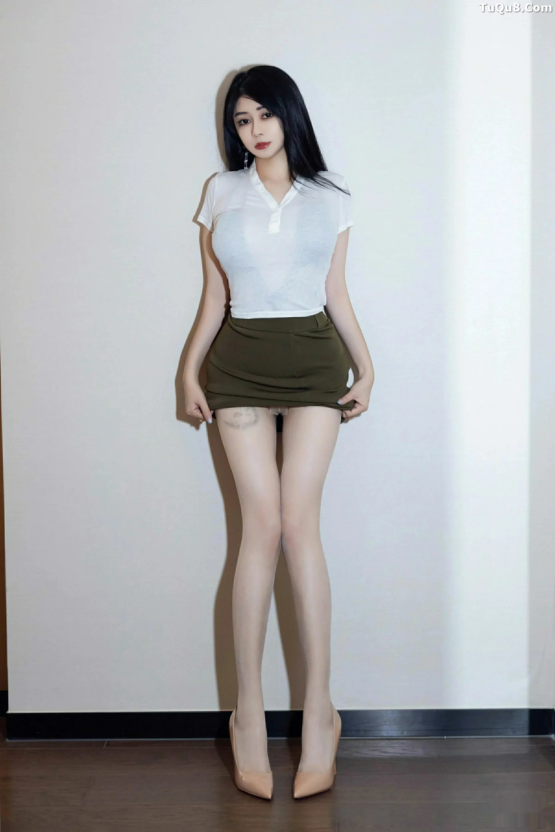 [HuaYang]高清写真图 2025.09.29 VOL.647 凯竹Quinn 白色T恤