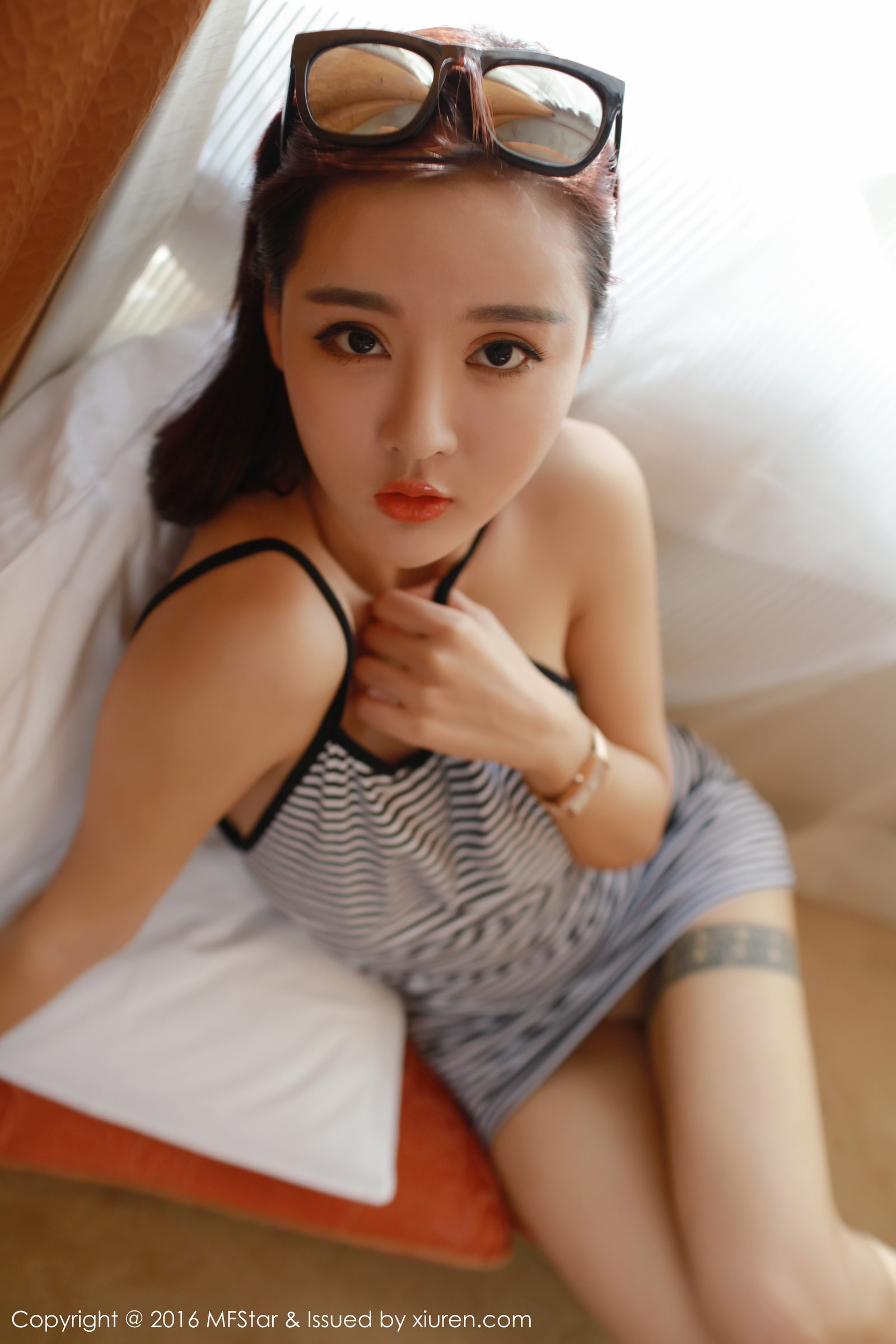 佳佳JiaJia [MFStar模范学院]高清写真图2016.07.01 VOL.060