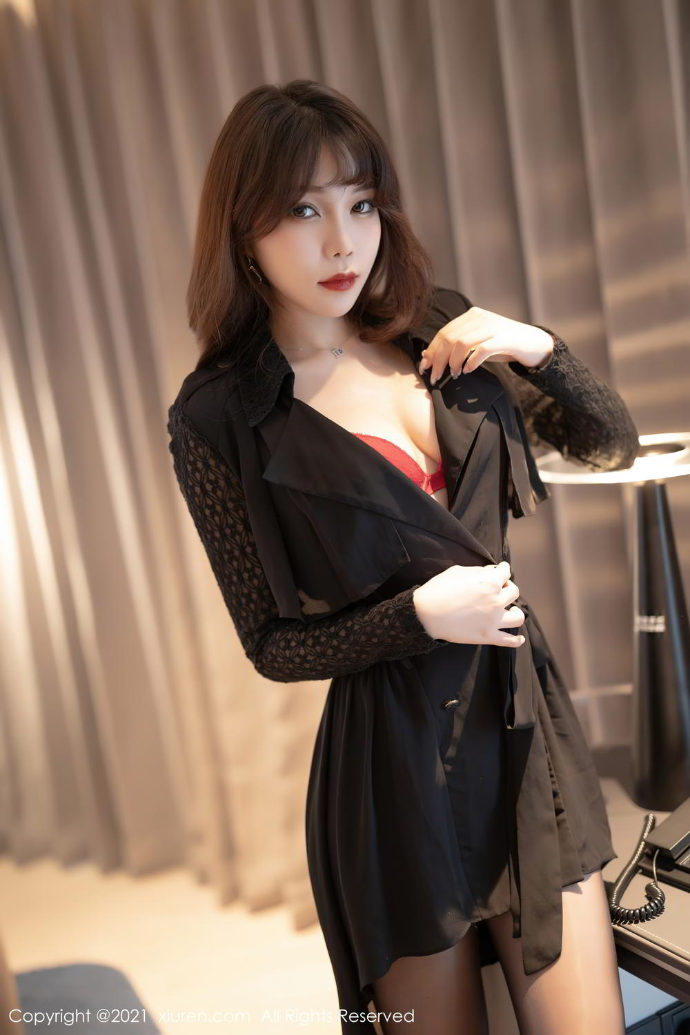 时尚女神芝芝Booty 魅惑多姿的服饰