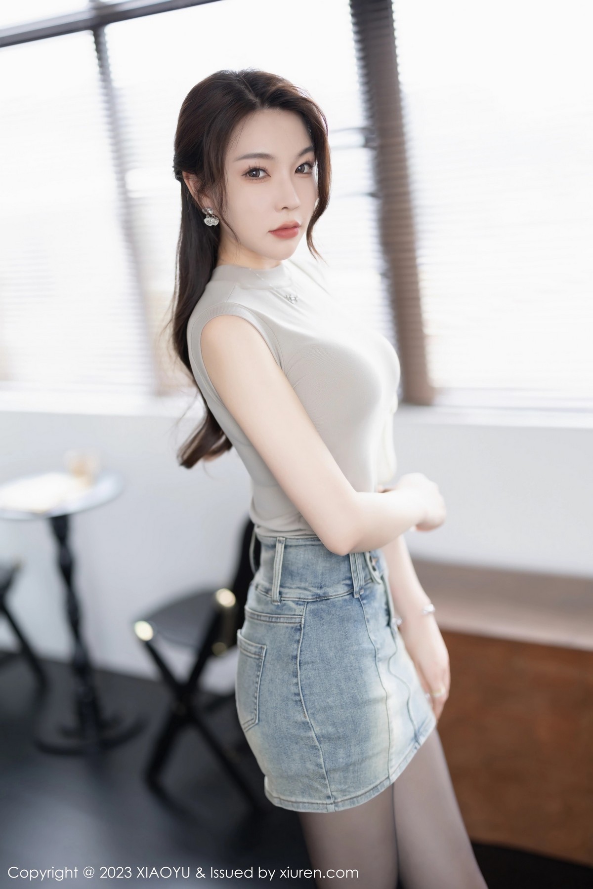 [XIAOYU]高清写真图 2023.02.28 VOL.975 徐莉芝Booty 美腿丝袜
