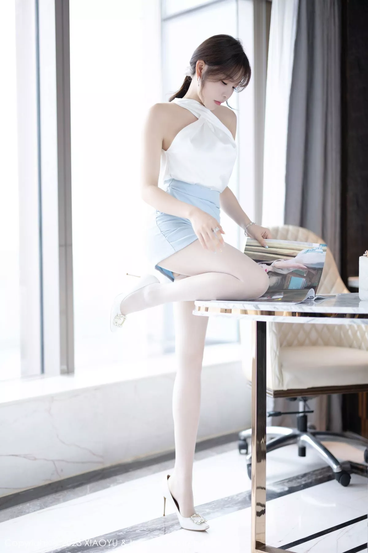 [XIAOYU]高清写真图 2023.11.30 VOL.1155 徐莉芝Booty 短裙美腿