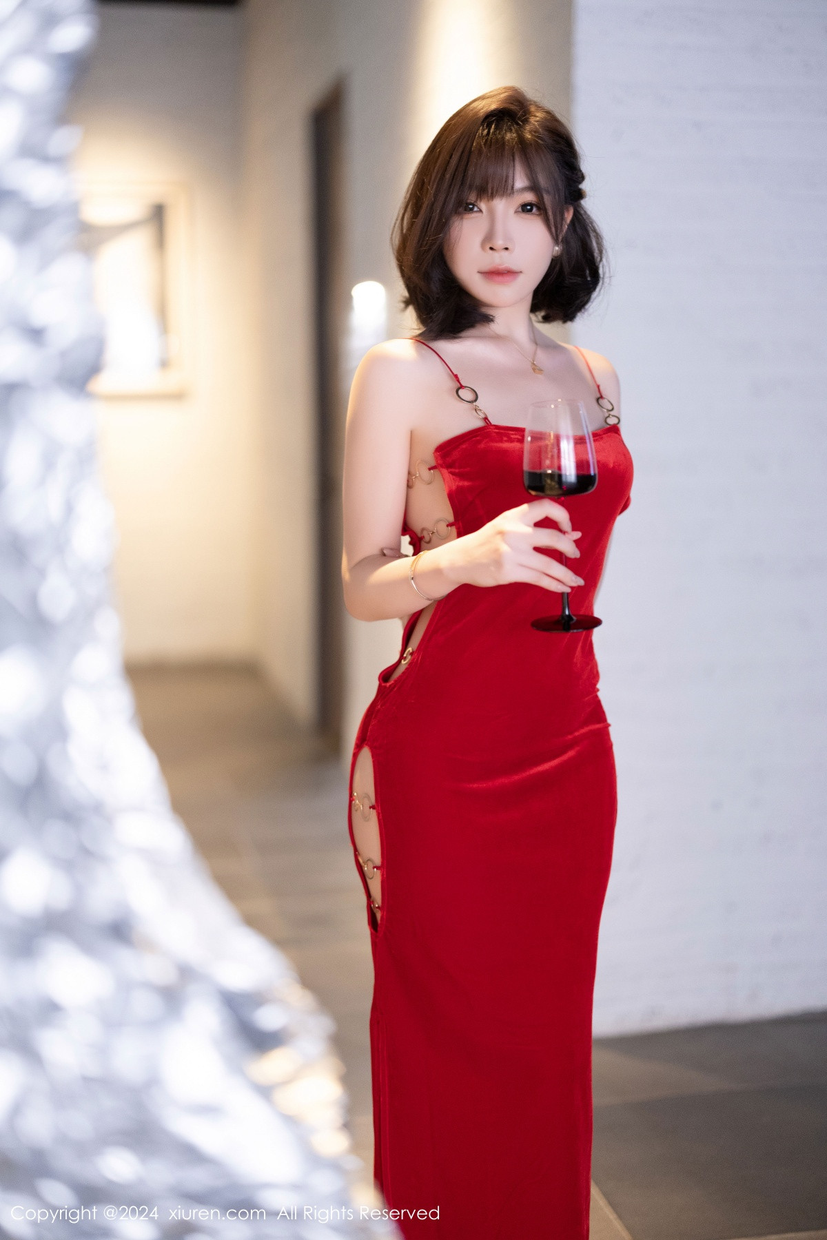 [XiuRen]高清写真图 2024.09.29 No.9229 徐莉芝Booty 美腿黑丝