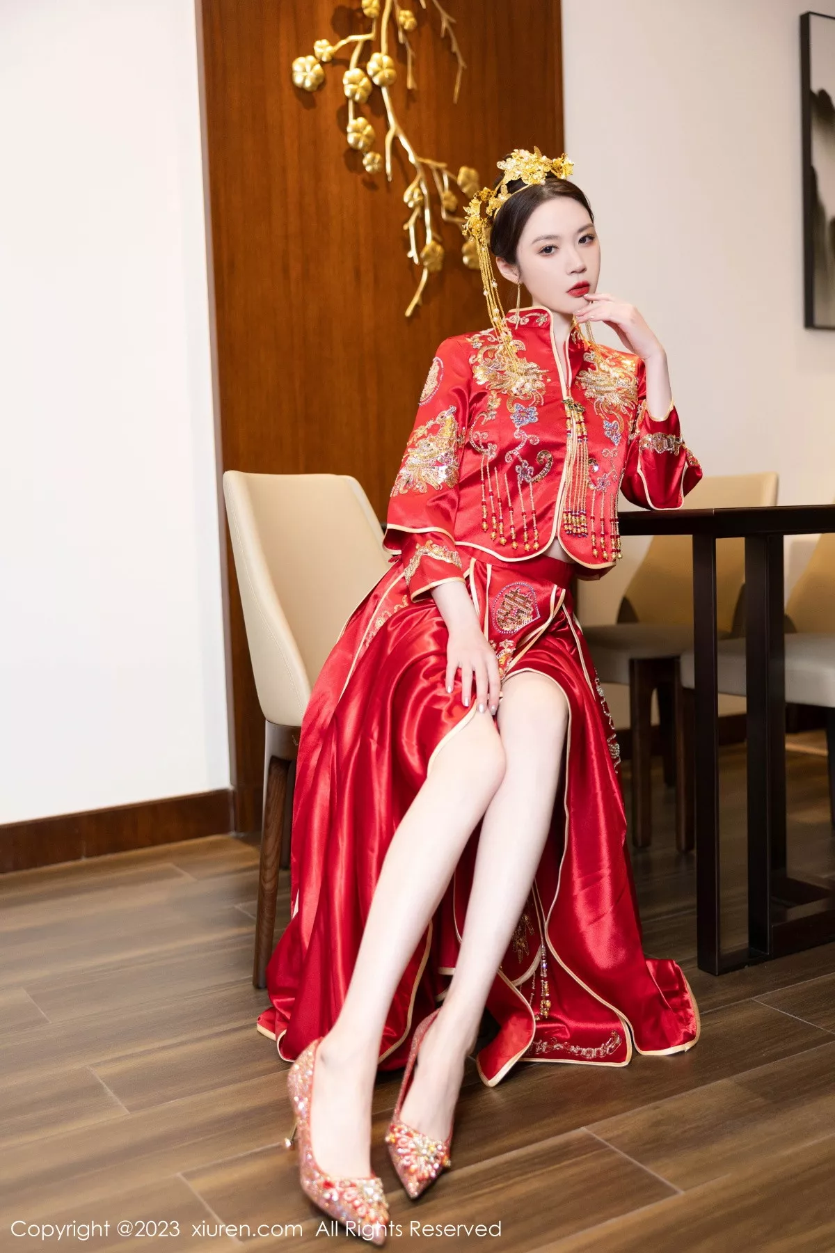 [XiuRen]高清写真图 2023.12.05 No.7766 梦心玥 婚嫁美腿