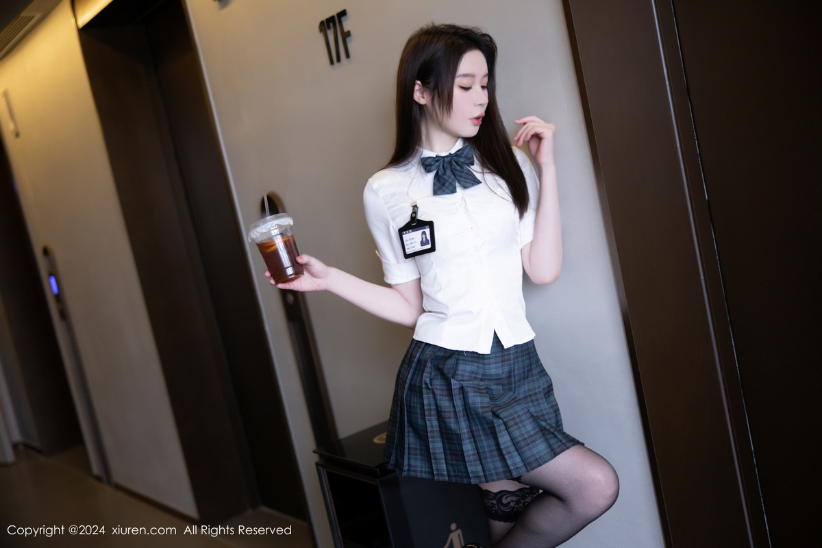 [XiuRen]高清写真图 2024.08.27 No.9074 梦心玥 黑丝美腿