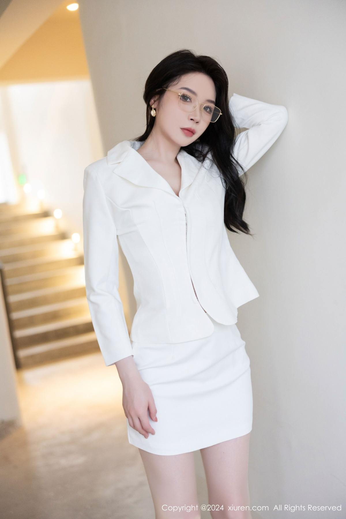 [XiuRen]高清写真图 2024.09.27 No.9222 梦心玥 丝袜美腿