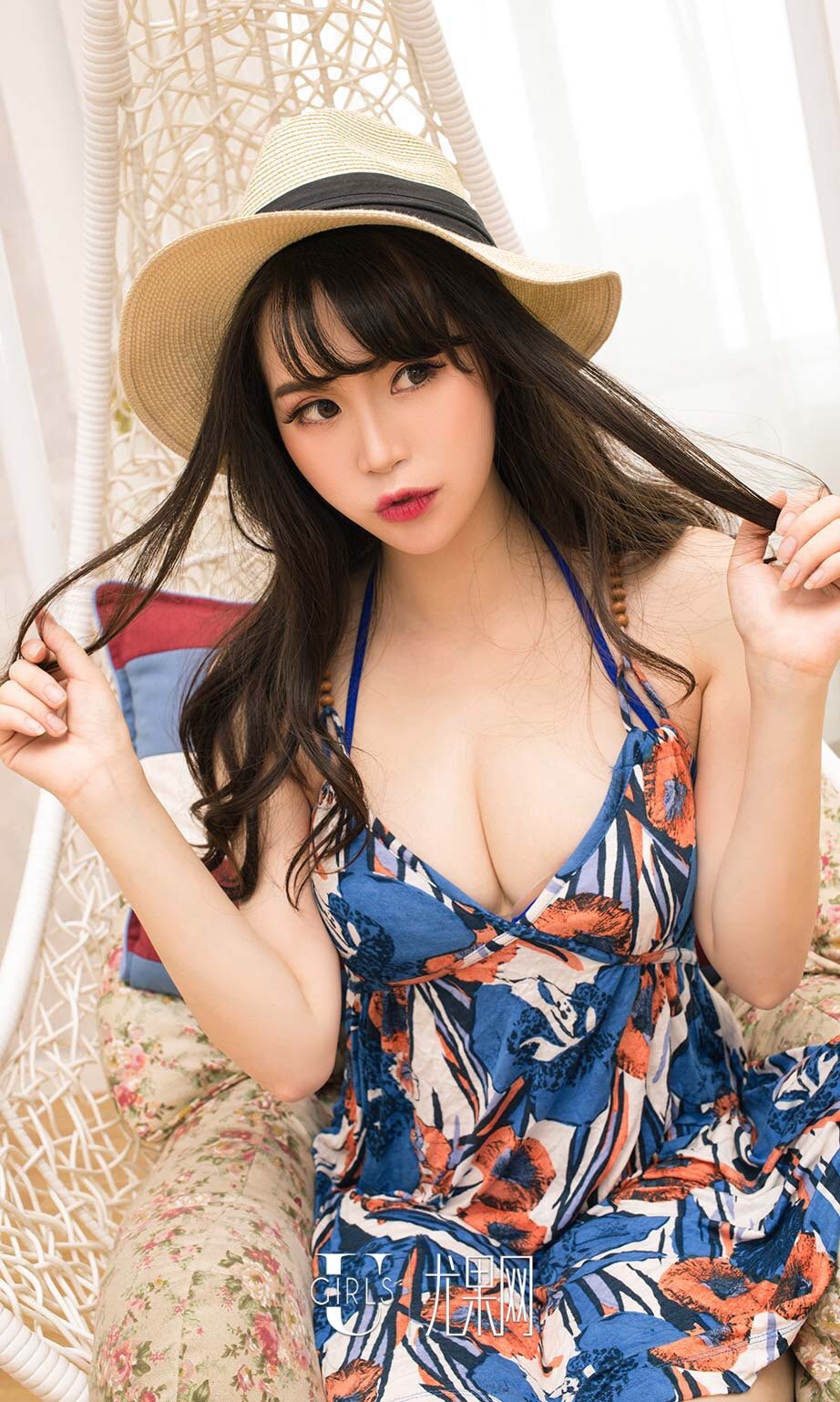 杨雪儿 [爱尤物]高清写真图VOL.357 夏日么么哒